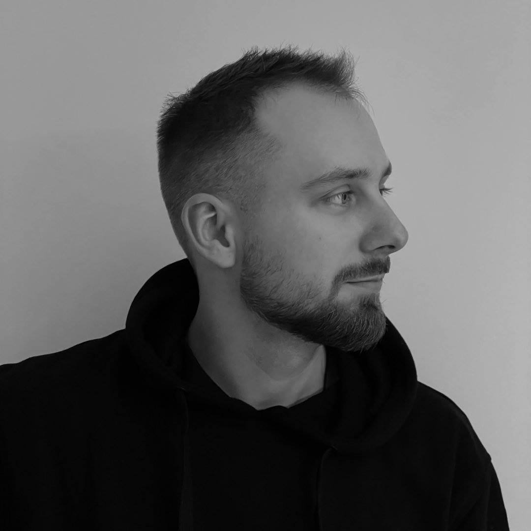 Олександр Захаров