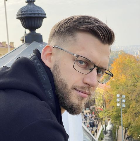 Дмитро Мезенцев