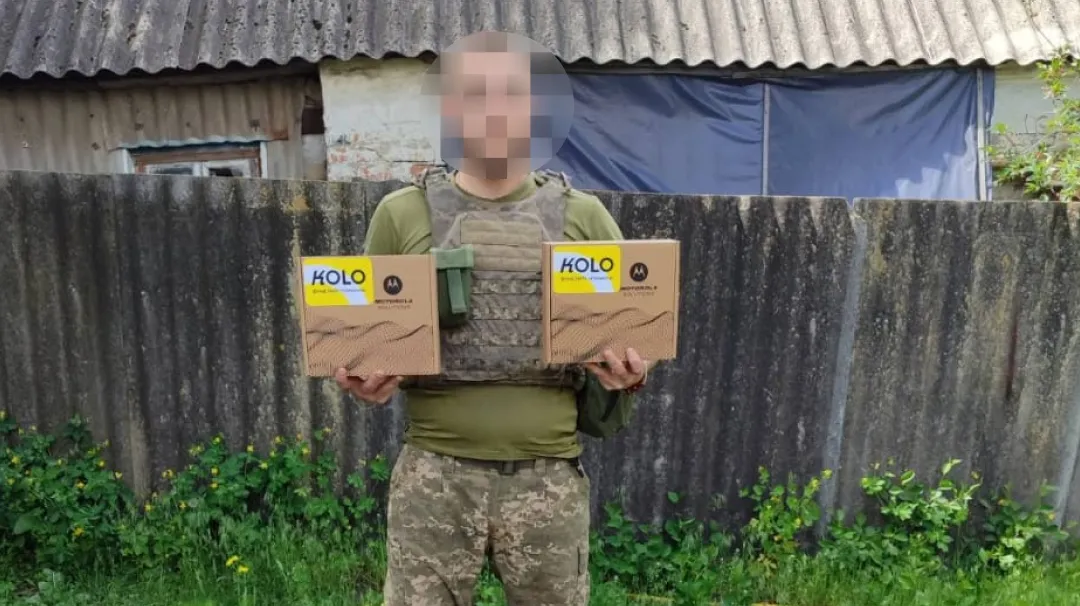 10 radios Motorola R7a